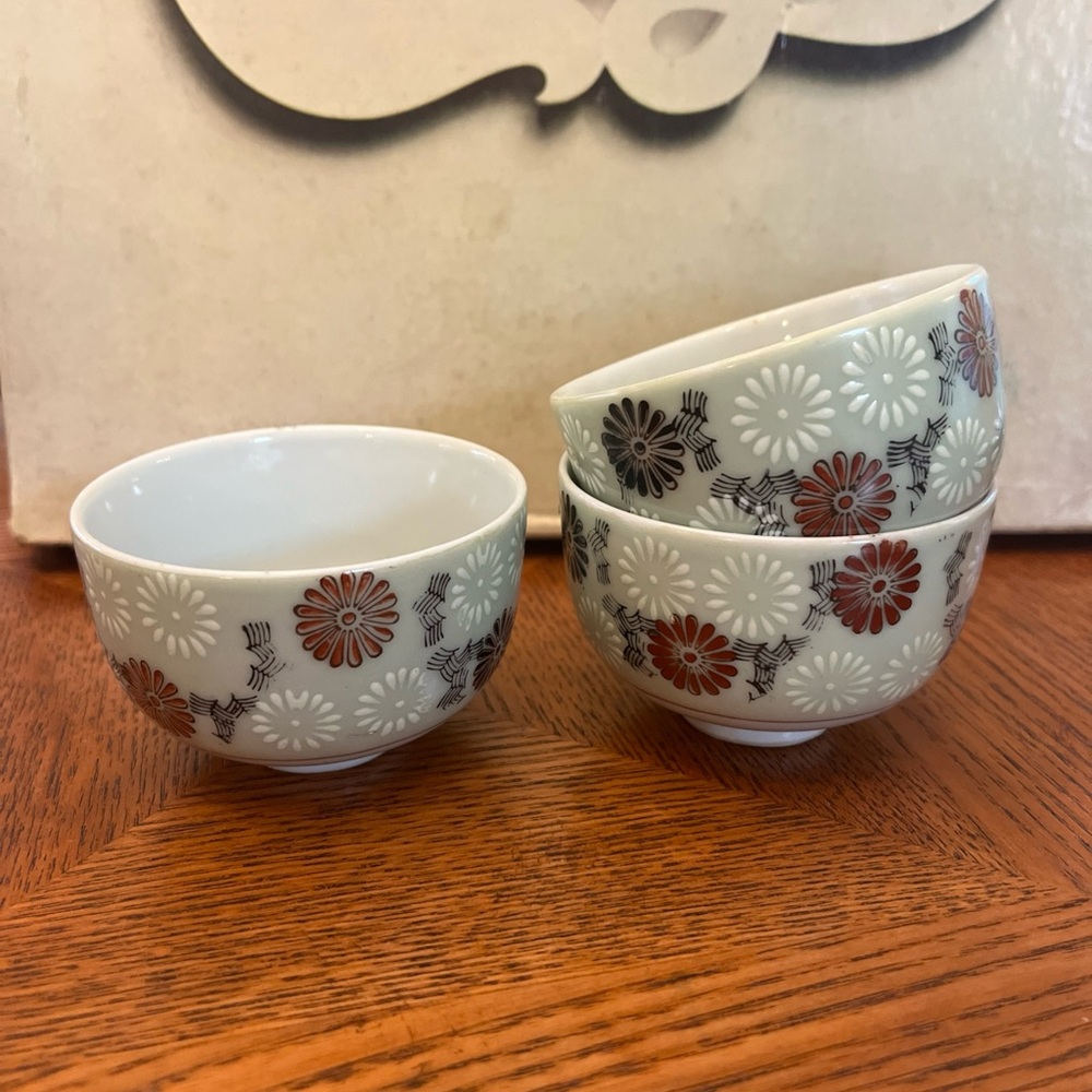 Floral Patterned Ceramic Bowls